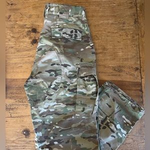 5.11 tactical TDU multicam Pants. Slightly used in great condition.